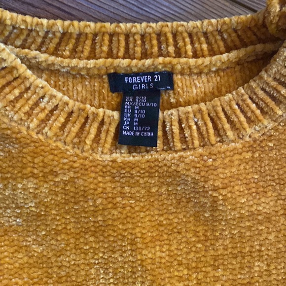 Forever 21 Sweater - Picture 3 of 4